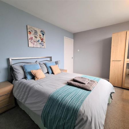 3 Bedroom Apartment Coventry - Hosted By Coventry Accommodation Экстерьер фото