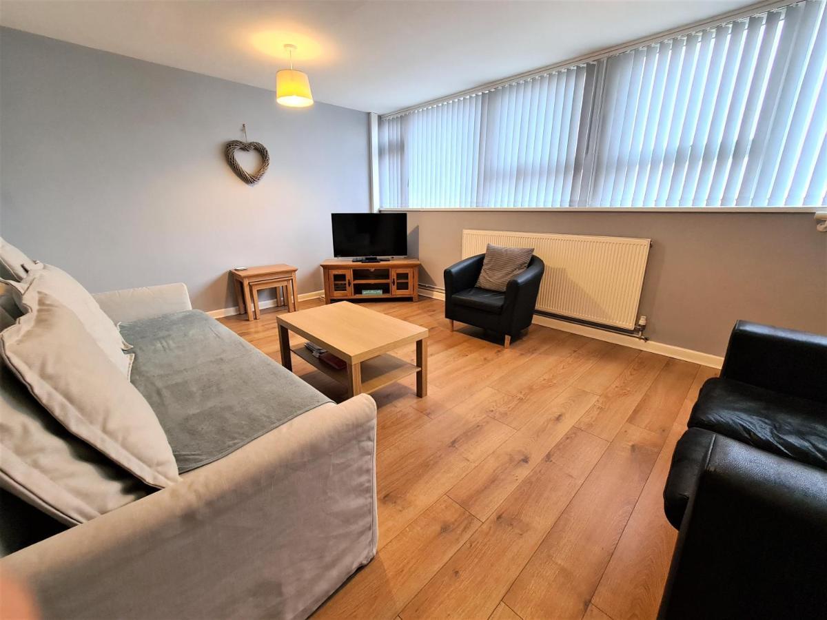 3 Bedroom Apartment Coventry - Hosted By Coventry Accommodation Экстерьер фото