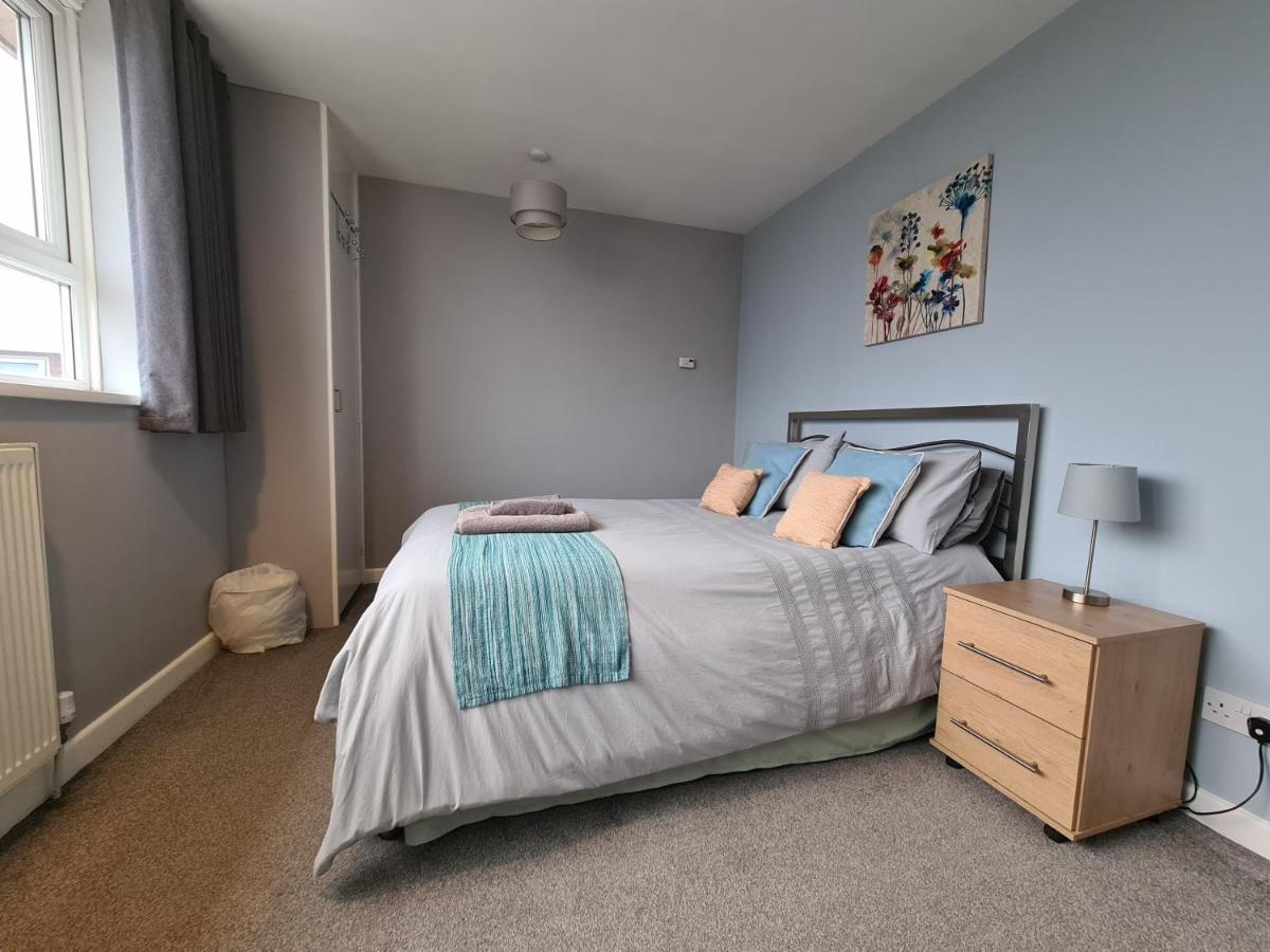 3 Bedroom Apartment Coventry - Hosted By Coventry Accommodation Экстерьер фото